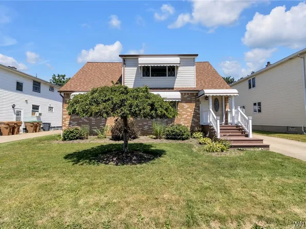 38 Wells Ave, Buffalo, NY 14227