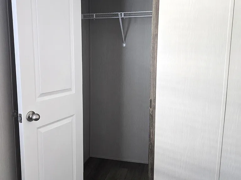 1208 Orient Ave — Photo 25