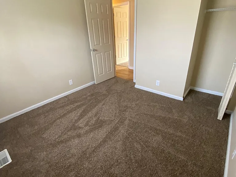 2907 Velden Dr — Photo 17