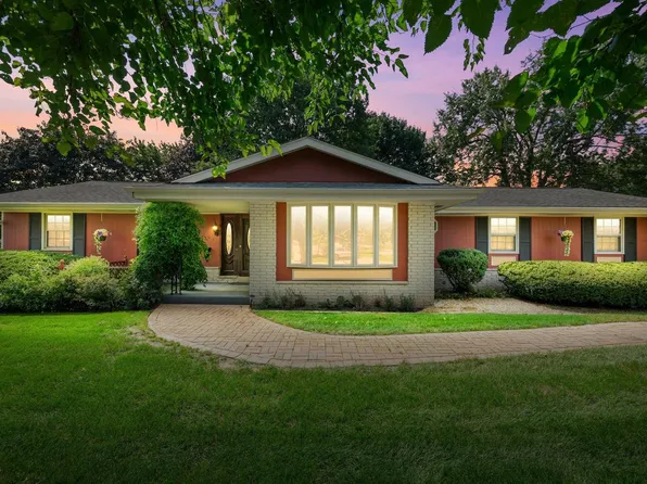 16755 W Hearthside DRIVE, New Berlin, WI 53151