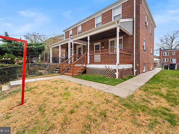 5th image of 443 Newcomb St SE