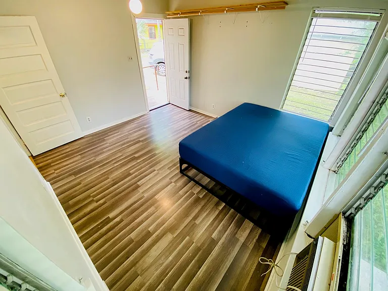 4902 Caswell Ave #A — Photo 26