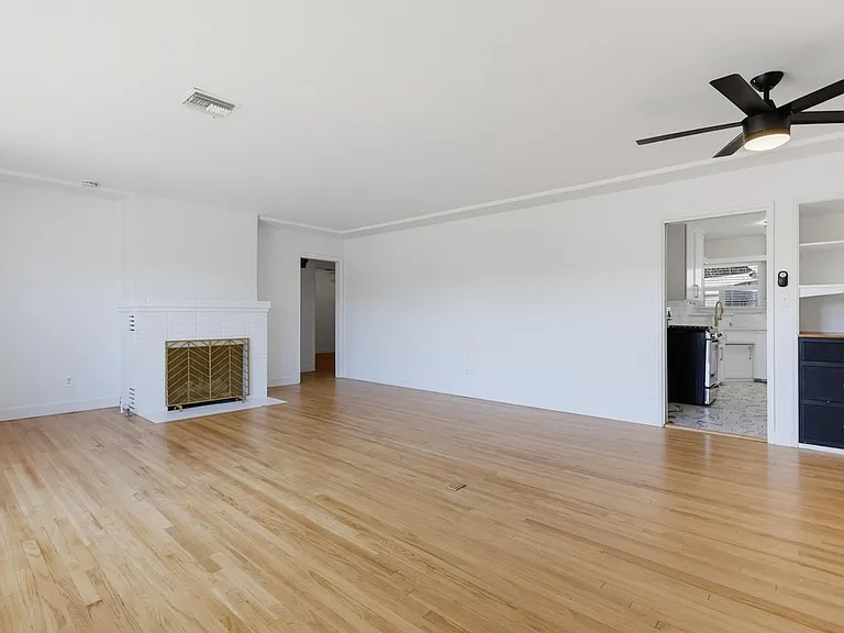 4776 Garfield St — Photo 9
