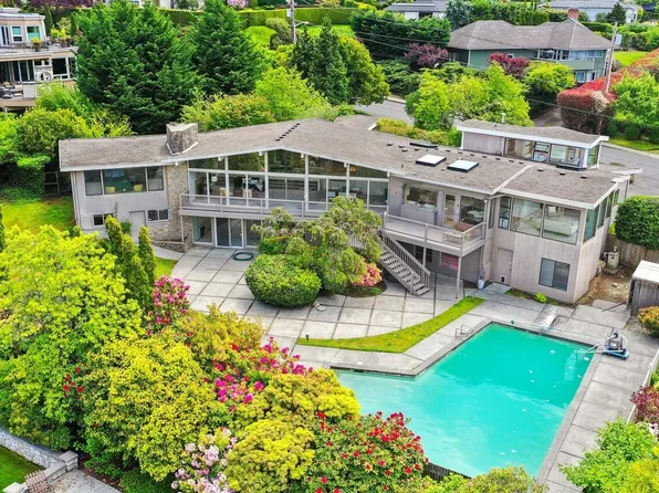 8840 NE 24th Street, Clyde Hill, WA 98004