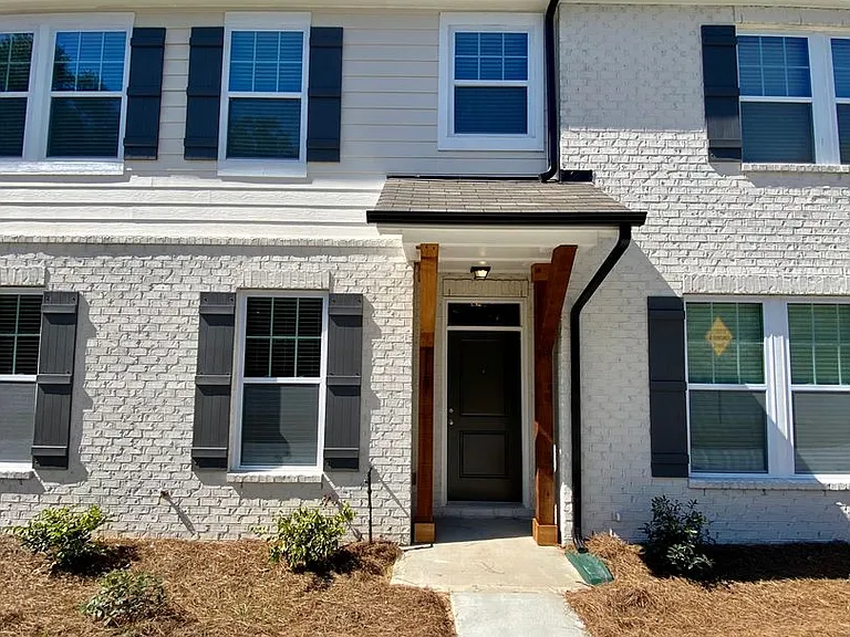 115 Cranford Dr — Photo 1