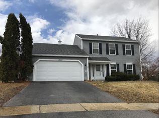 1S720 Sheffield Ln, Warrenville, IL
