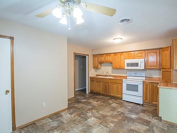 Updated kitchen with new appliances