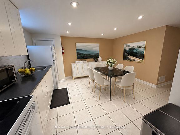 3rd image of 49 Lockerbie Ave #Basement
