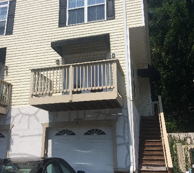 103-9 Pickens St