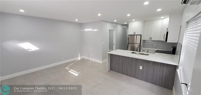 1st image of 428 NE 1st Ave #428