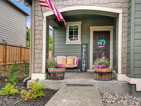 2nd image of 2408 Burlwood Street NE #1050