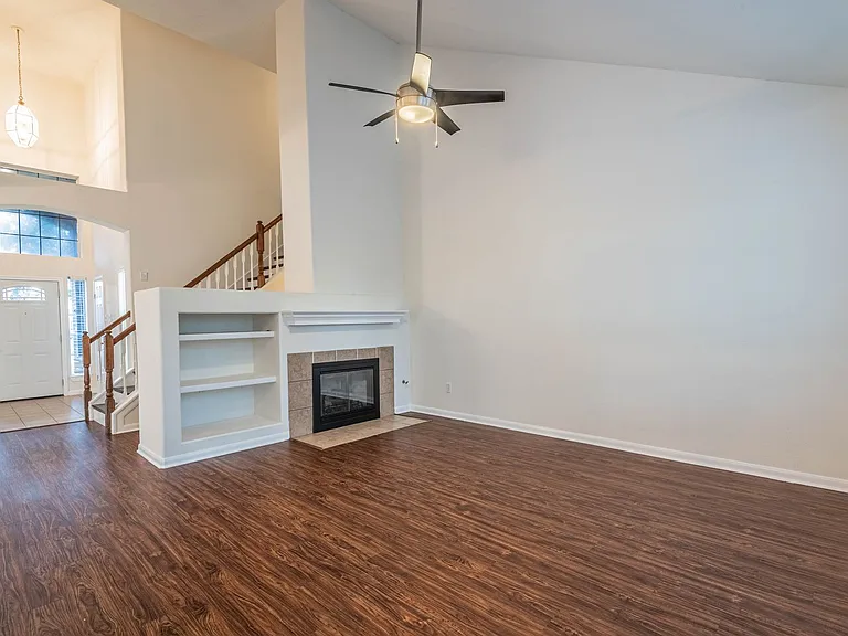 6303 Faulkner Ridge Dr — Photo 6