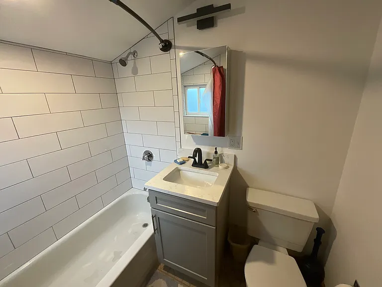 8 Westland Rd #3 — Photo 4