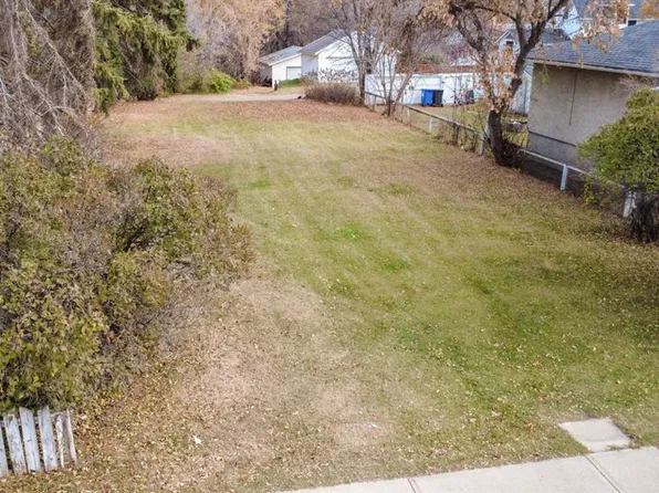 5213 47th Ave, Red Deer, AB T4N 3P9