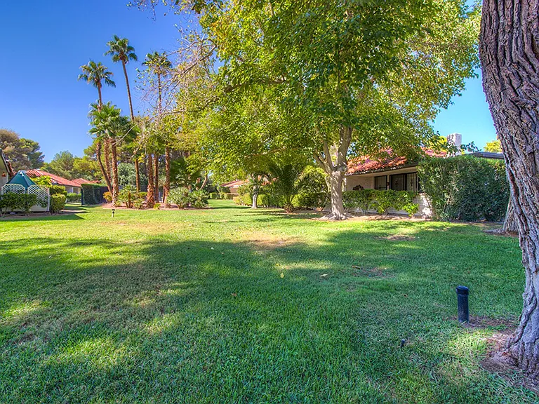 2574 Pera Cir — Photo 3