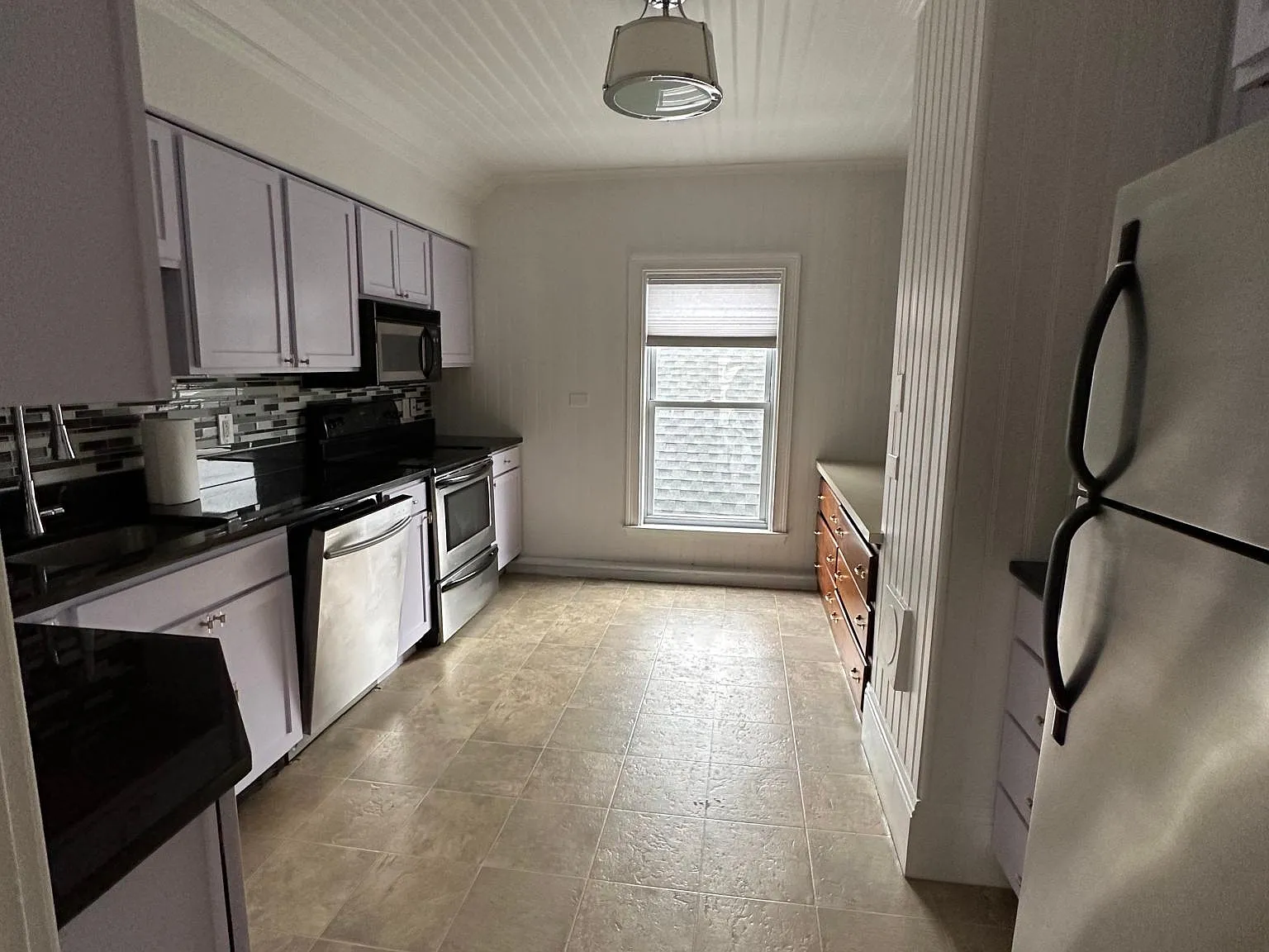 2 bed, 937 sqft, $3,000 — Photo 4