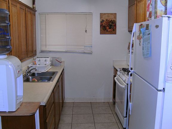 5th image of 157 Dillon Dr