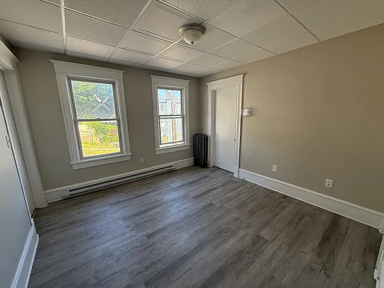 331 Cedar Ave #3 — Photo 4
