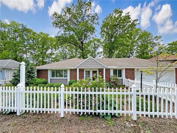 426 Steven Blvd, Richmond Heights, OH 44143