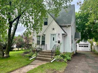 840 S Jefferson St, Menasha, WI 54952