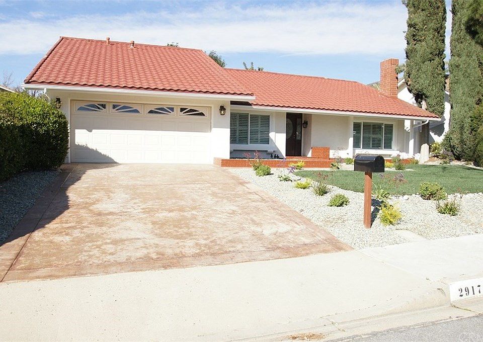 1st image of 2917 Fall River Cir