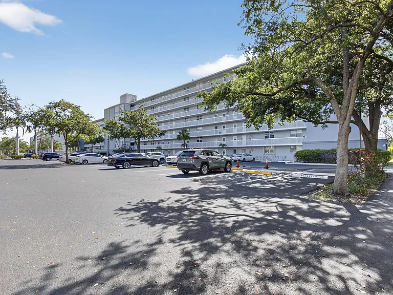 5500 NW 2nd Ave #514 — Photo 41