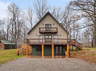 21788 N Mayflower Ln, Texico, IL 62889