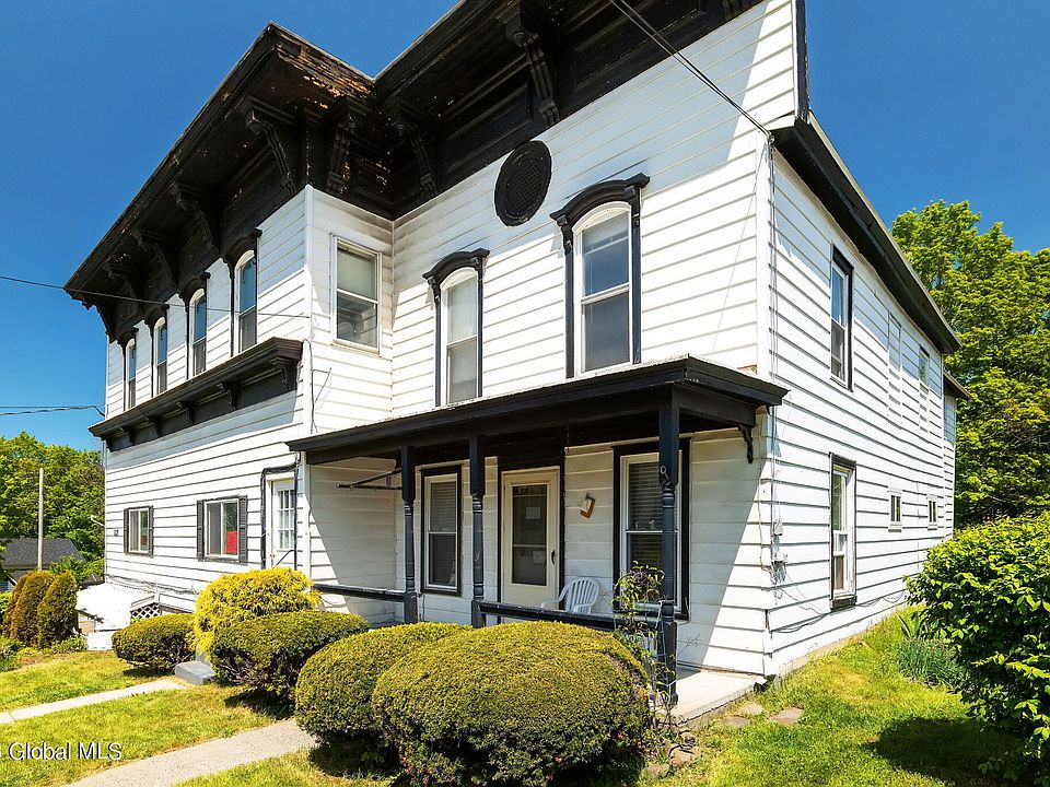 1st image of 125 Main Street