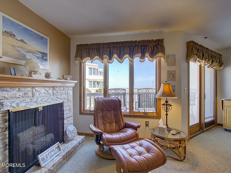 900 Ocean Ave #24 — Photo 19