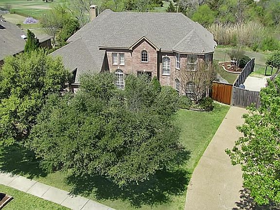 2nd image of 1529 Parkview Dr
