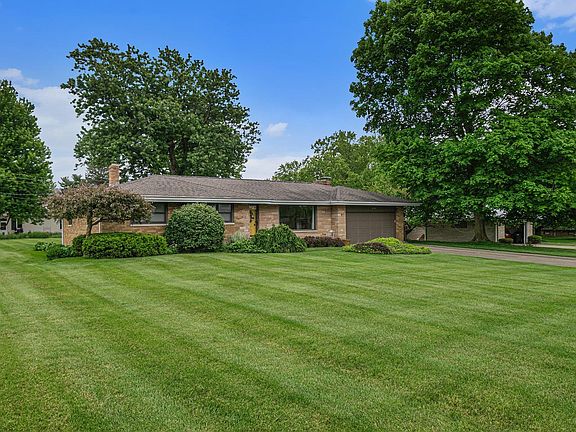 2nd image of 55970 Riverdale Dr