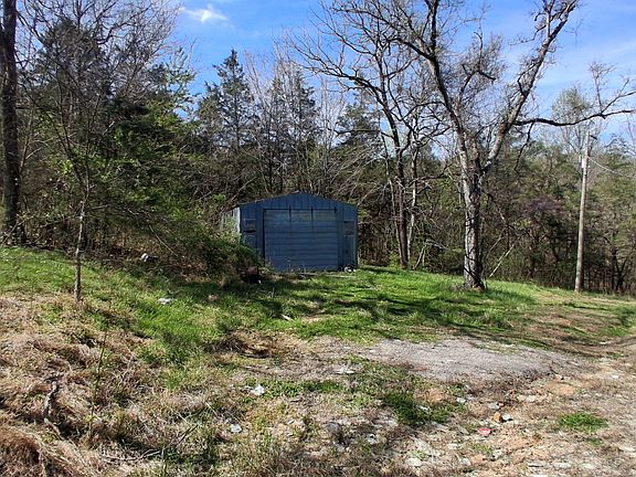 5th image of 2431 Williams Rd