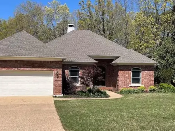 36 Calais Ct, Little Rock, AR 72223