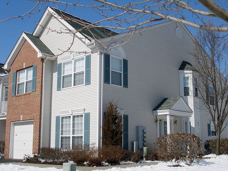 Stratton Meadows End-Unit