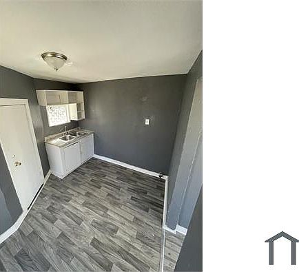2nd image of 2929 Sunrise Ave #C