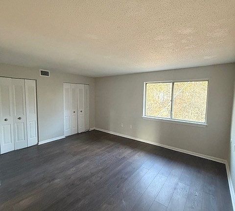 3rd image of 16 Beals Cove Rd APT C