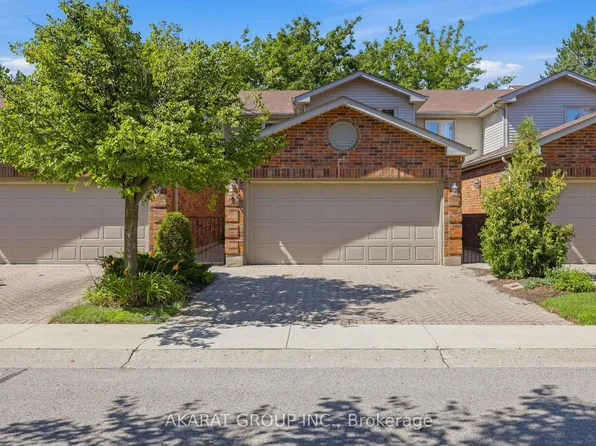70 Sunnyside Dr #9, London, ON N5X 3W5