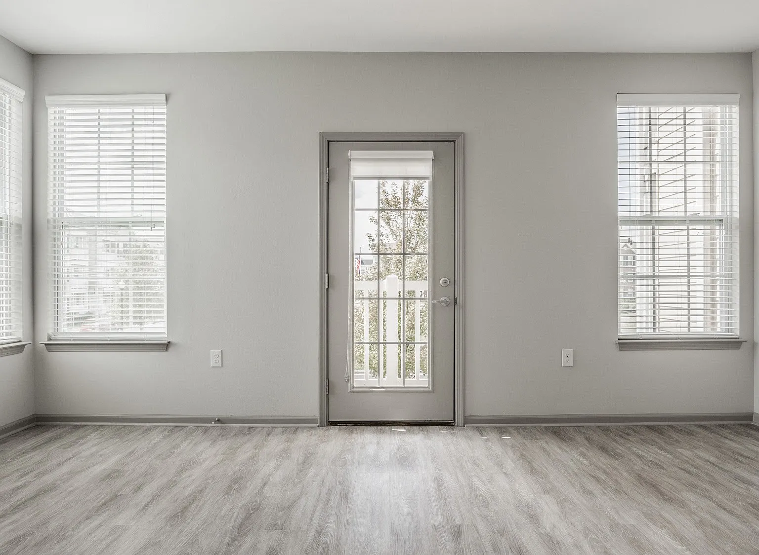 The Avenue at Polaris Apartments — Photo 3