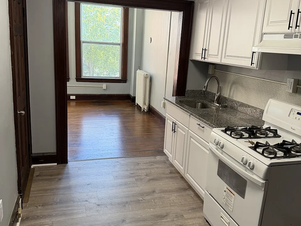 39-51 Main St
