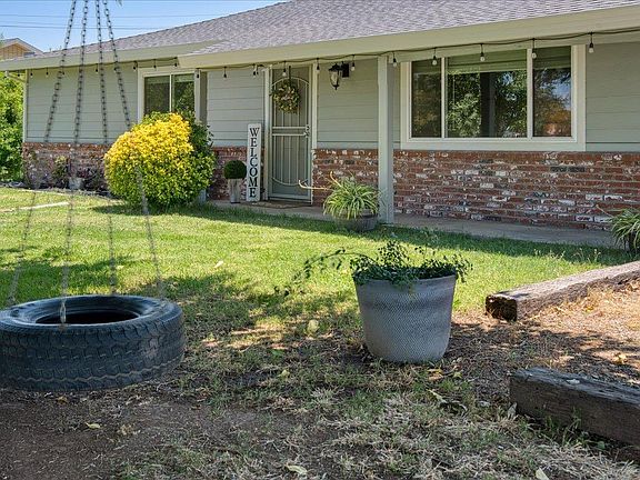 3rd image of 3641 Catlett Rd