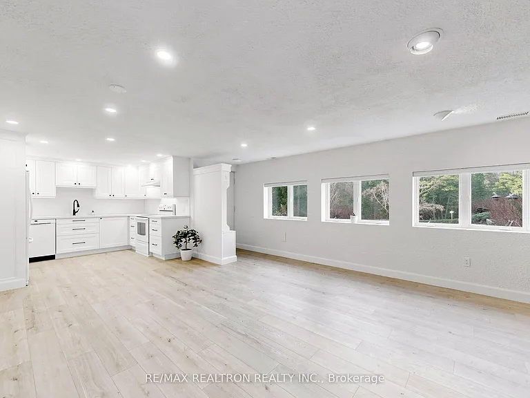 3927 Vandorf Side Rd #BASEMENT — Photo 3