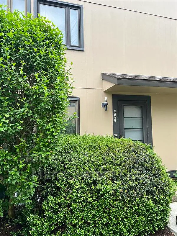 2 bed, 2.0 bath, 1120 sqft, $1,850 — Photo 2