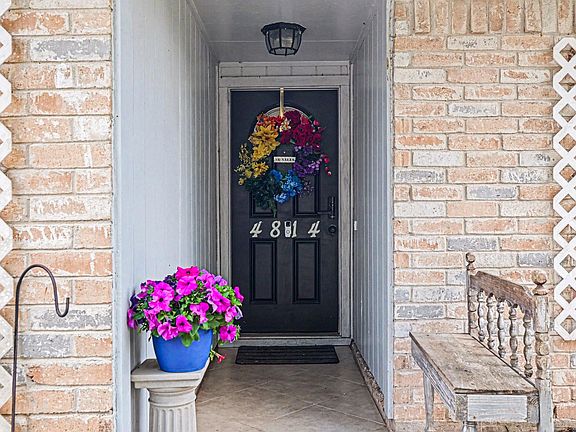2nd image of 4814 Adonis Dr