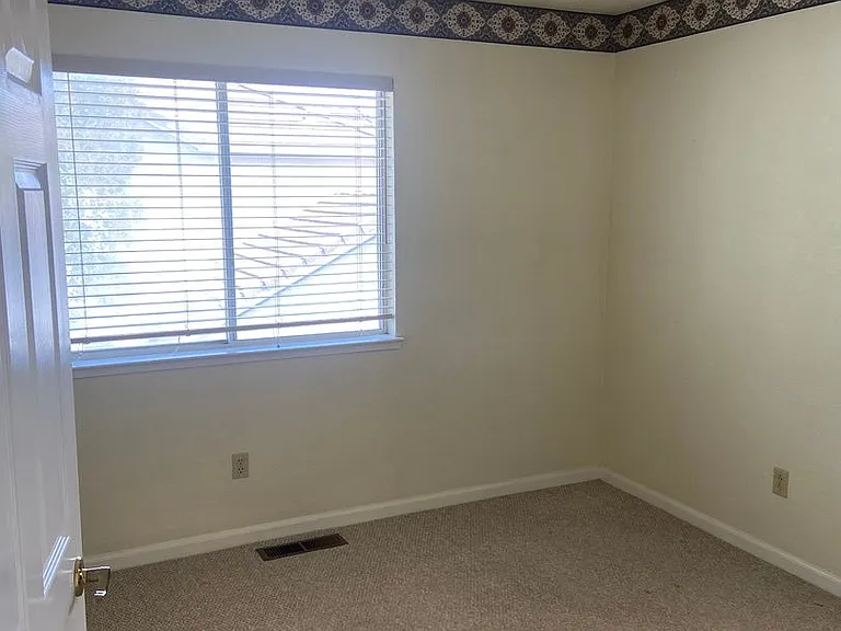 264 Thorndike Way — Photo 26