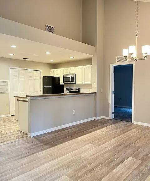 970 Spring Garden Ave — Photo 5