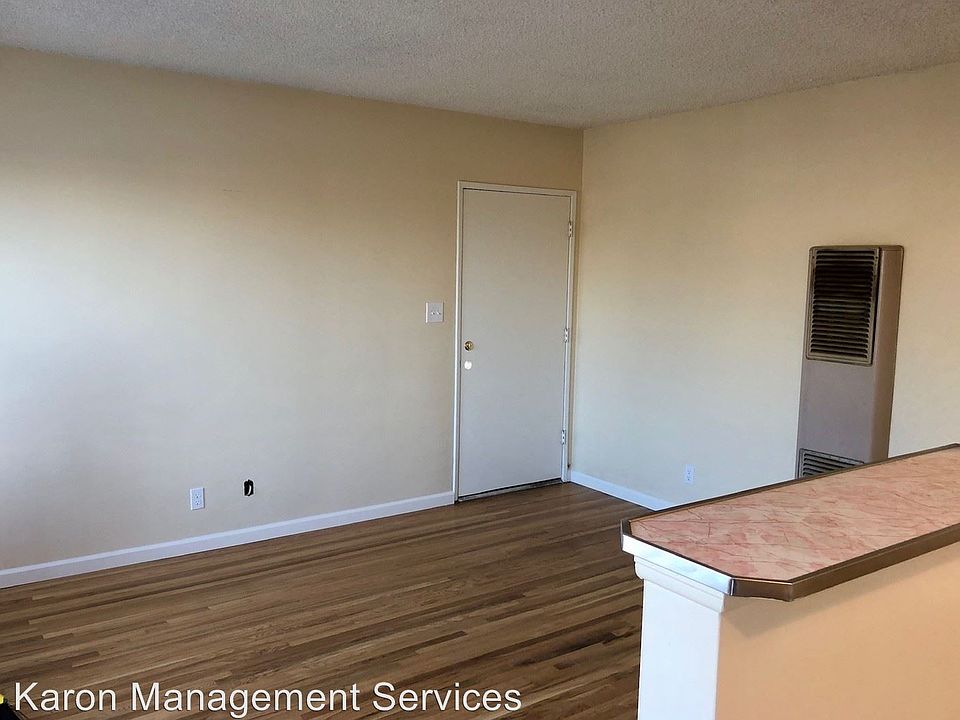 2nd image of 4738 W 149th St