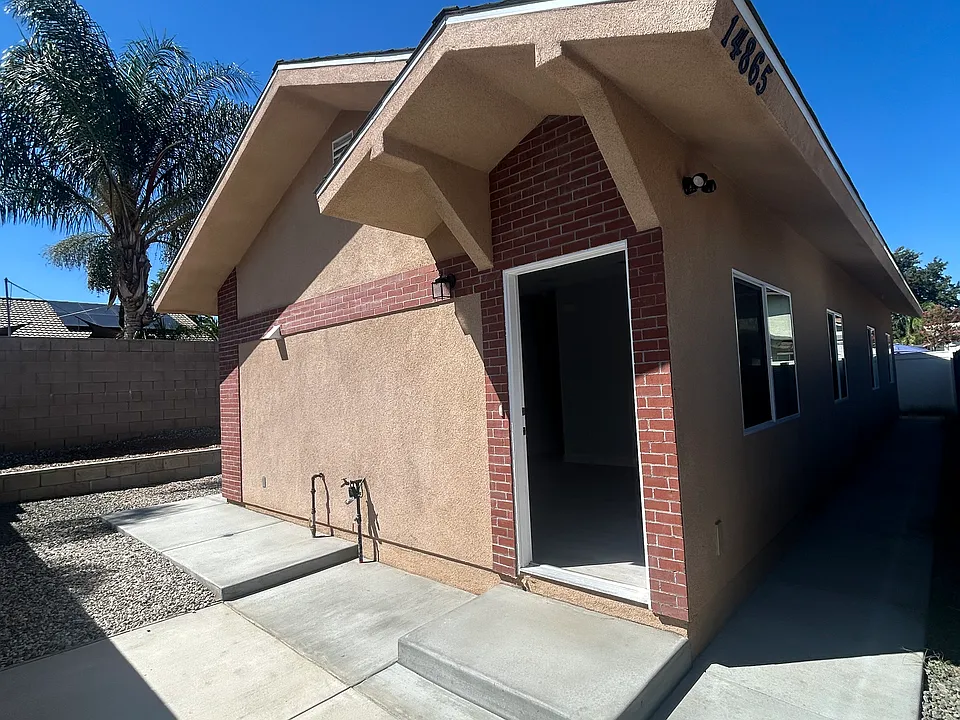 14865 Rembrandt Dr