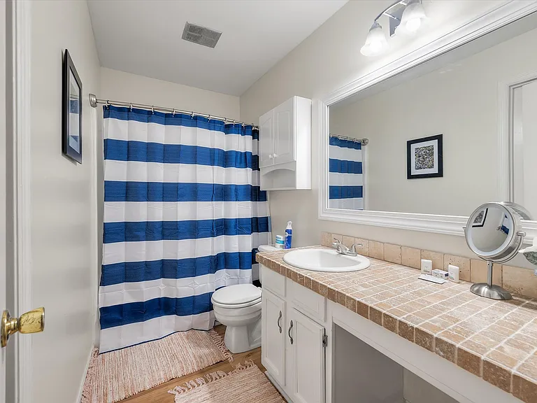1018 Monticello Dr — Photo 17