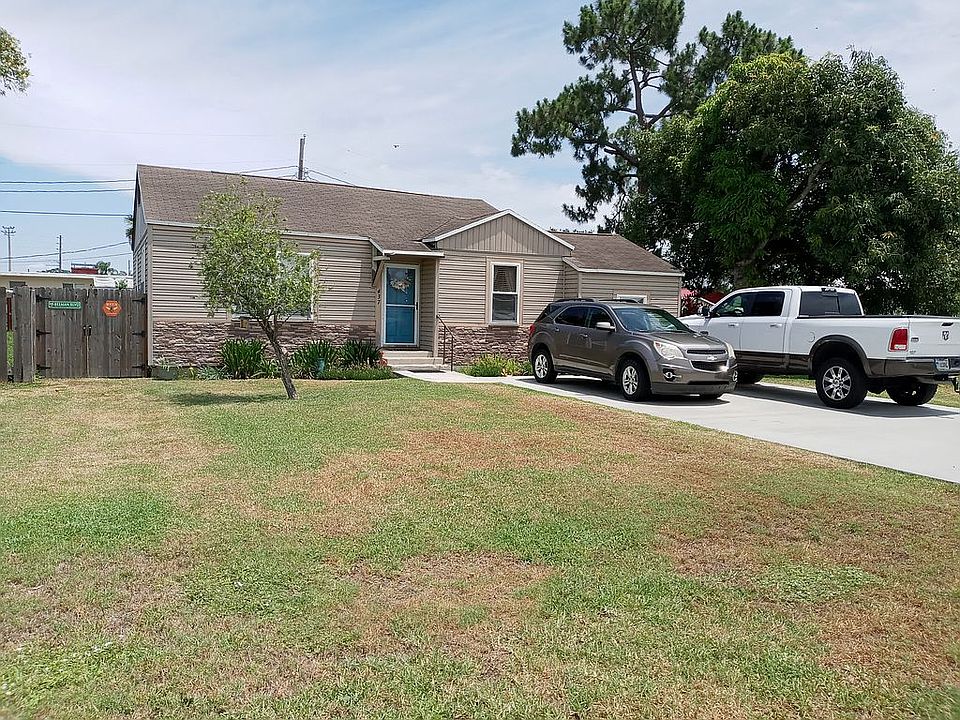 1st image of 437 W Pasadena Ave
