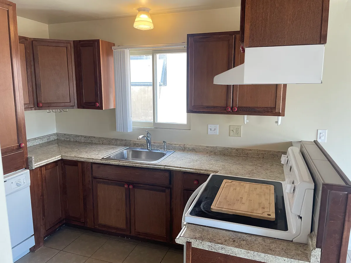 Building Photo - 1514 Ocean Ave #1/2